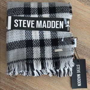 NWT Steve Madden Scarf